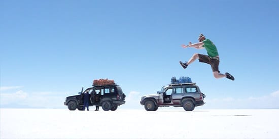 Jeep dans le désert