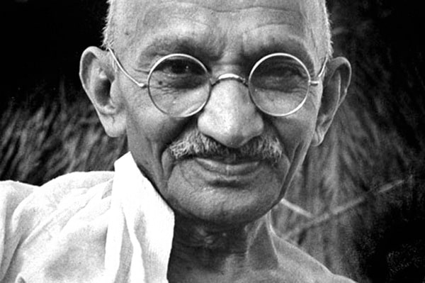 Henri Cartier-Bresson - Mahatma Gandhi in his Final Hour 1948