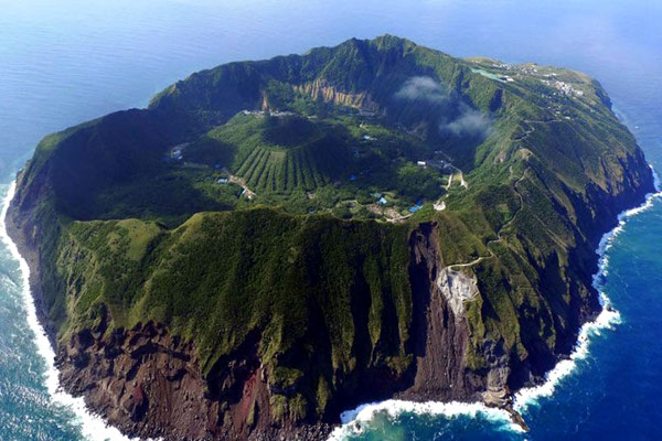 L'ile d'Aogashima au Japon